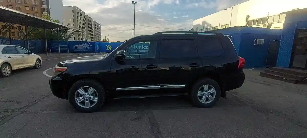 Toyota Land Cruiser 2013 года за 20 000 000 тг. в Алматы