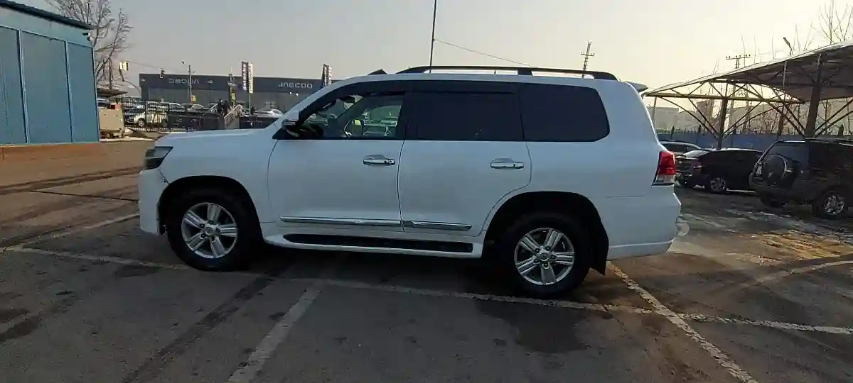 Toyota Land Cruiser 2011 года за 16 700 000 тг. в Алматы