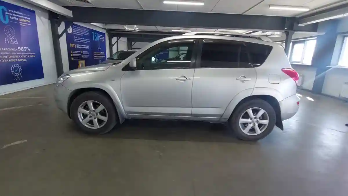 Toyota RAV4 2008 года за 6 500 000 тг. в Астана