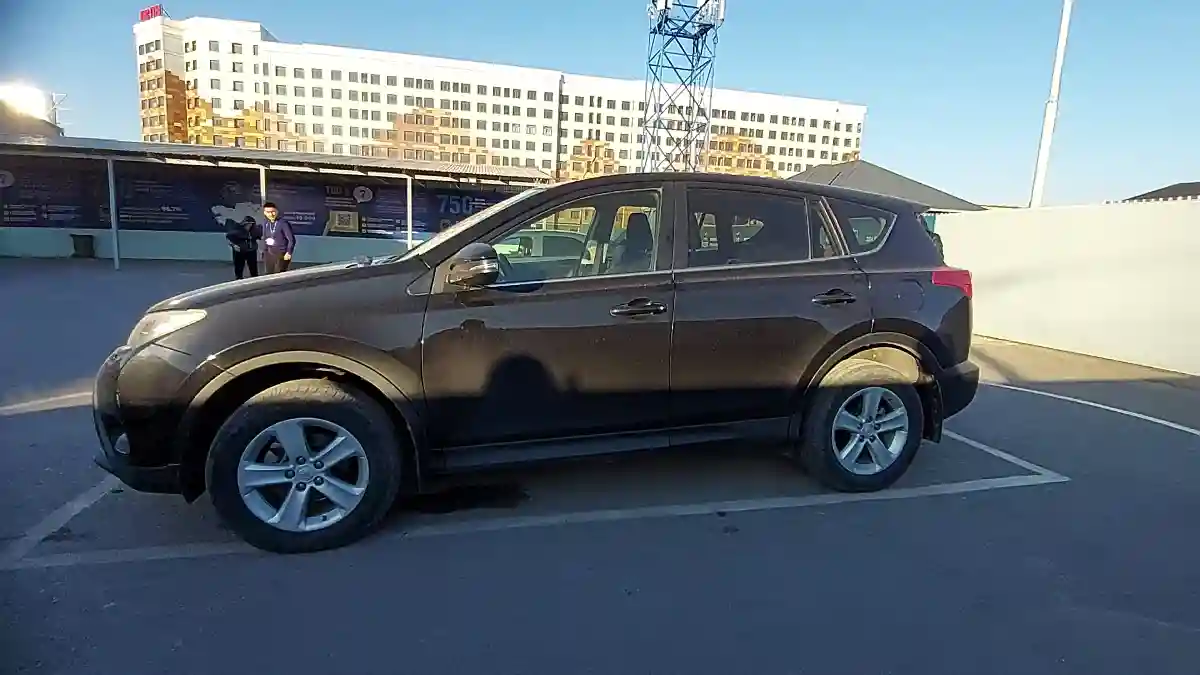 Toyota RAV4 2013 года за 10 500 000 тг. в Шымкент