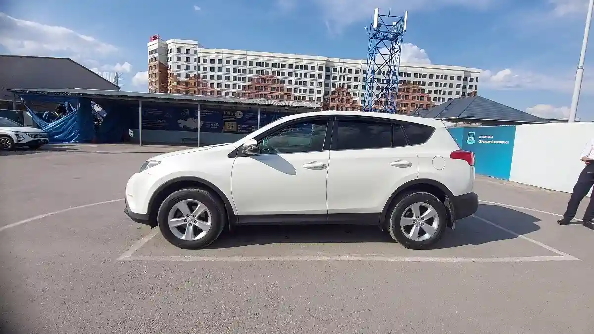 Toyota RAV4 2013 года за 11 300 000 тг. в Шымкент