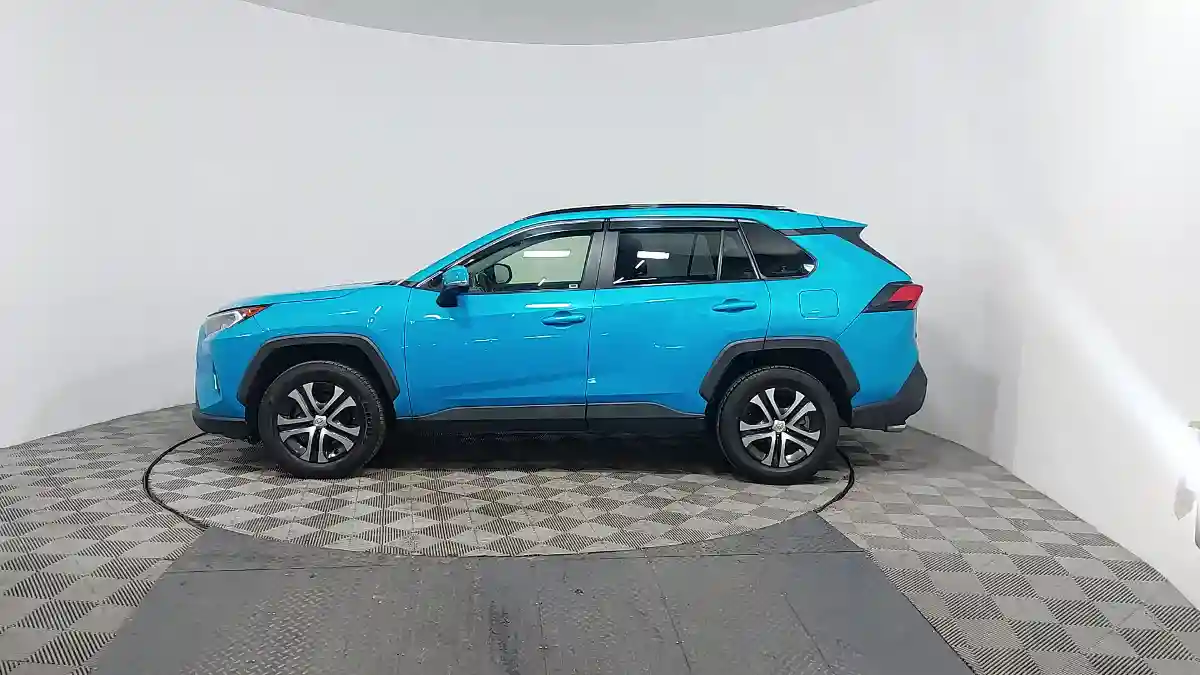 Toyota RAV4 2019 года за 12 500 000 тг. в Астана