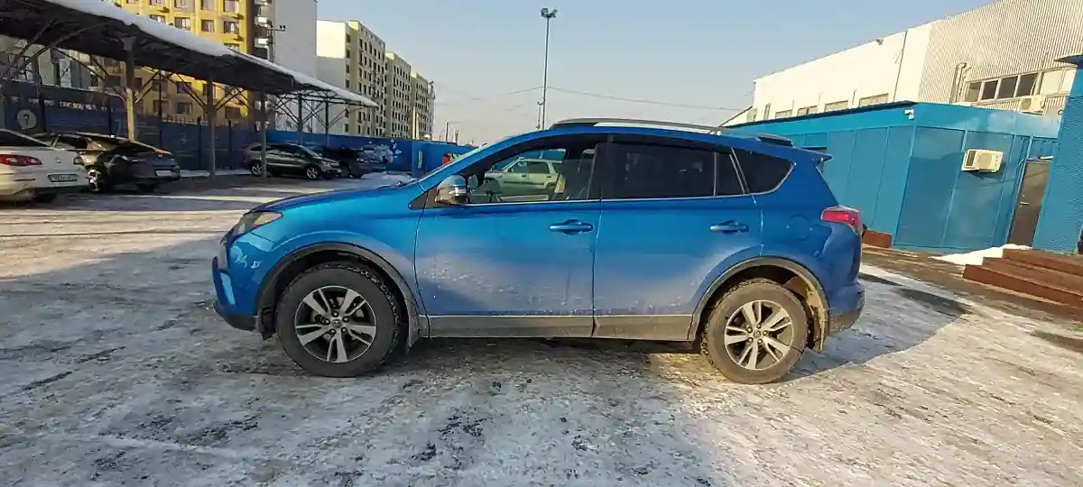 Toyota RAV4 2017 года за 11 500 000 тг. в Алматы