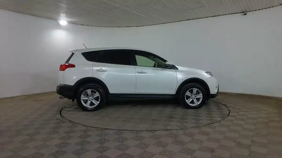 Toyota RAV4 2014 года за 8 990 000 тг. в Шымкент