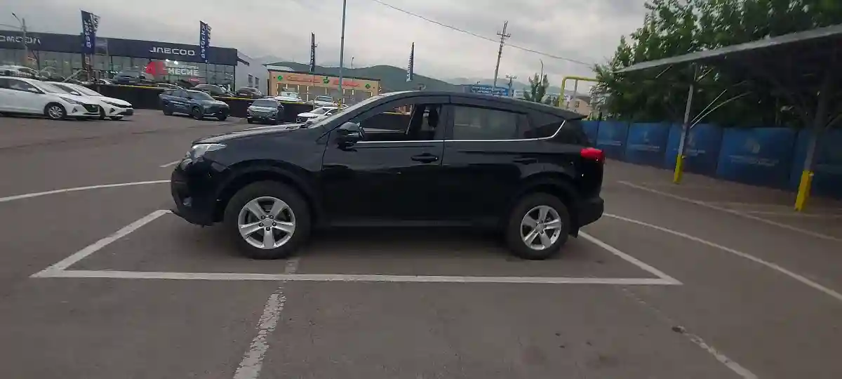 Toyota RAV4 2013 года за 10 000 000 тг. в Алматы