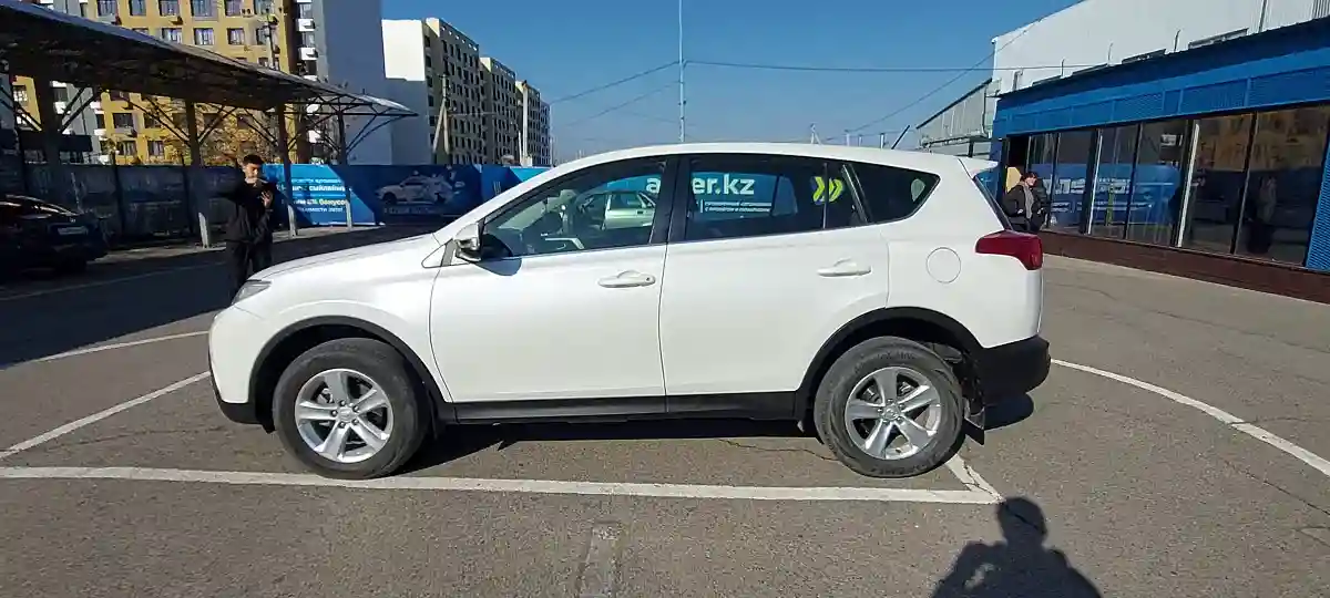 Toyota RAV4 2014 года за 10 500 000 тг. в Алматы