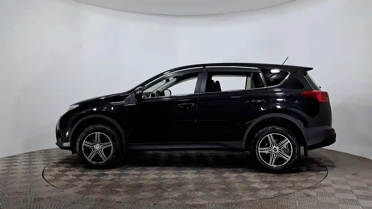Toyota RAV4 2013 года за 9 590 000 тг. в Астана