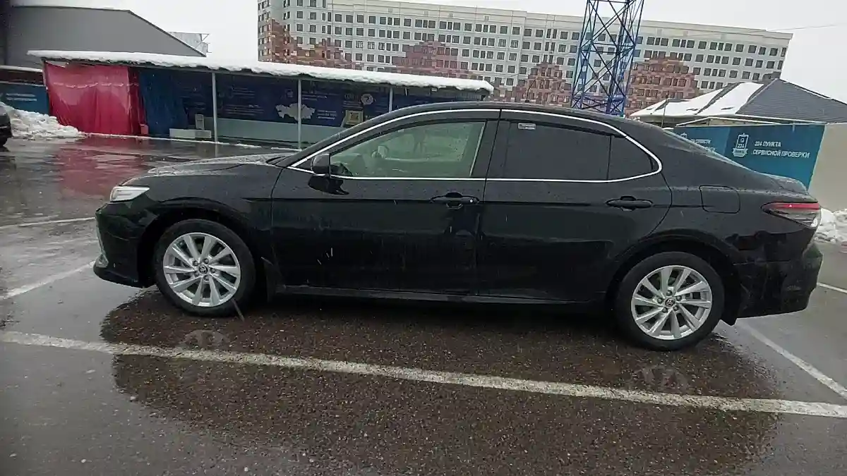 Toyota Camry 2023 года за 16 500 000 тг. в Шымкент