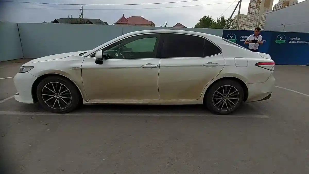 Toyota Camry 2019 года за 10 500 000 тг. в Шымкент