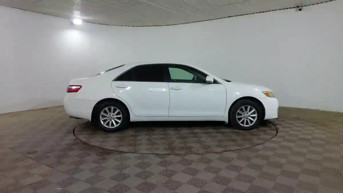 Toyota Camry 2010 года за 7 190 000 тг. в Шымкент