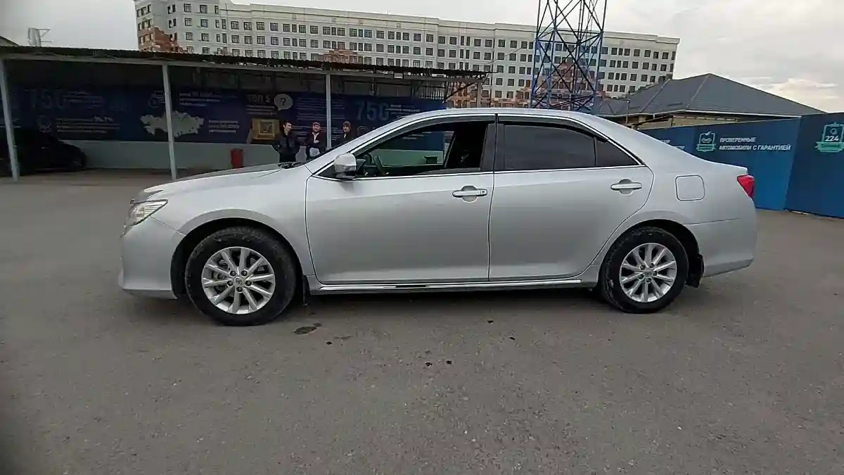 Toyota Camry 2011 года за 9 500 000 тг. в Шымкент