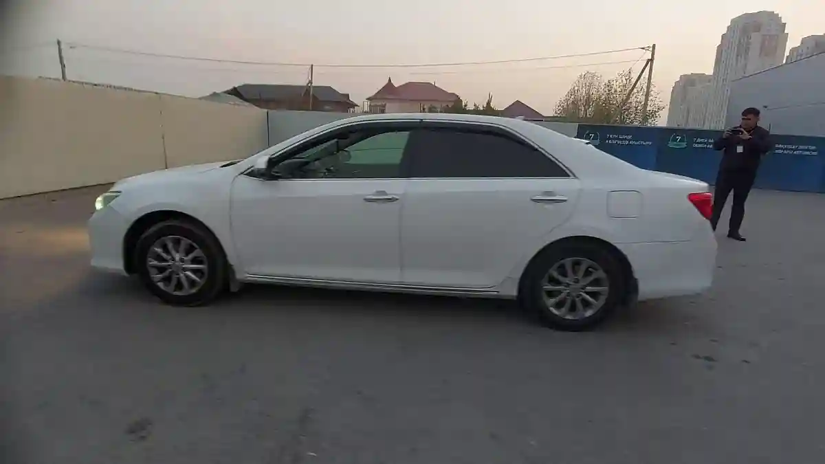 Toyota Camry 2012 года за 9 500 000 тг. в Шымкент