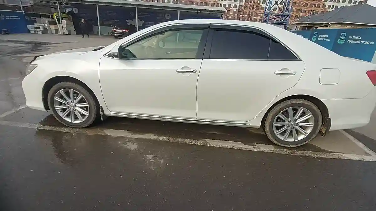 Toyota Camry 2013 года за 9 700 000 тг. в Шымкент