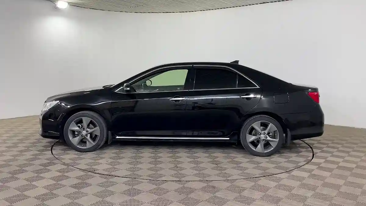 Toyota Camry 2012 года за 8 590 000 тг. в Шымкент