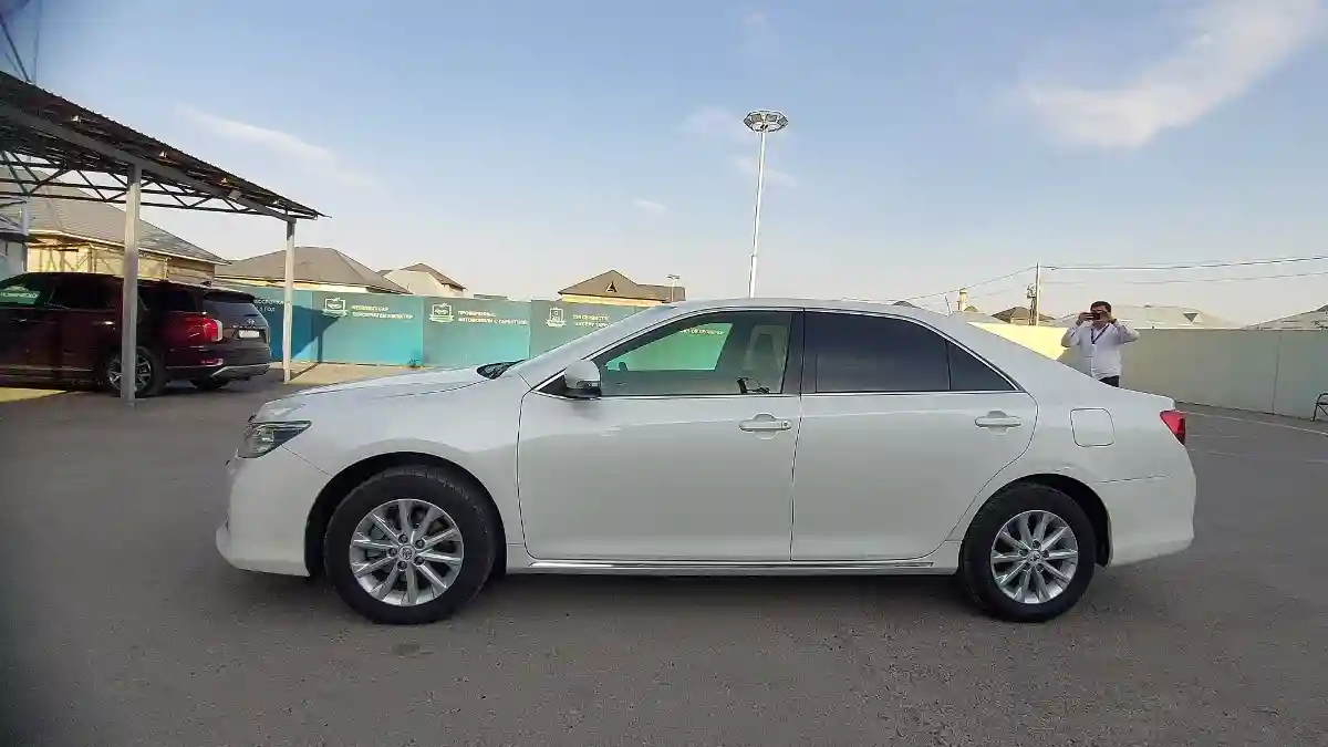 Toyota Camry 2012 года за 9 790 000 тг. в Шымкент