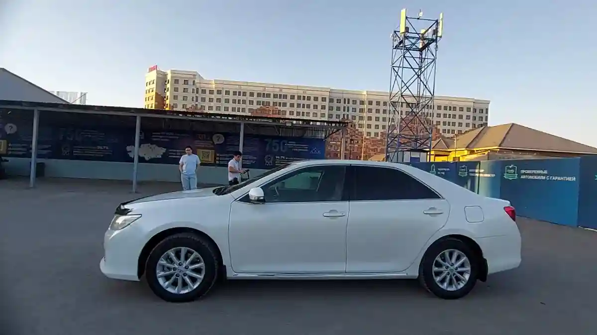 Toyota Camry 2011 года за 9 000 000 тг. в Шымкент