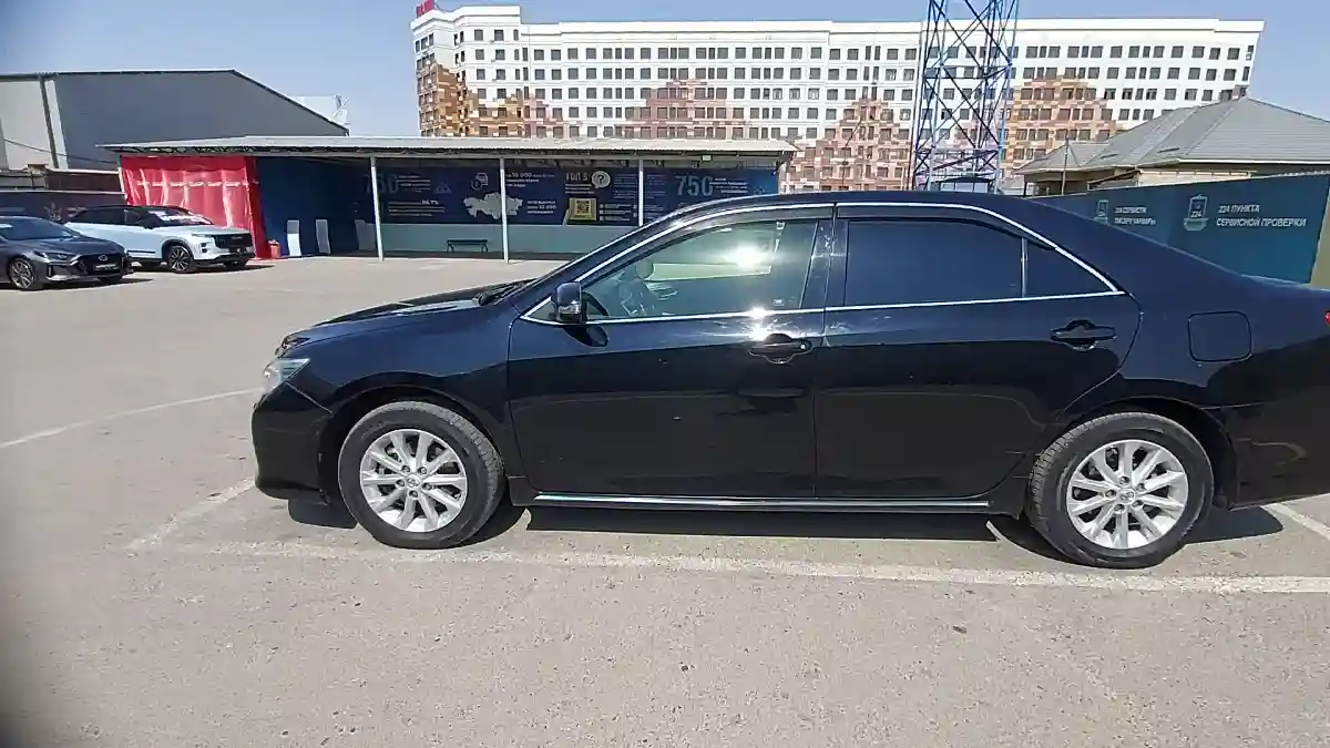 Toyota Camry 2012 года за 8 800 000 тг. в Шымкент