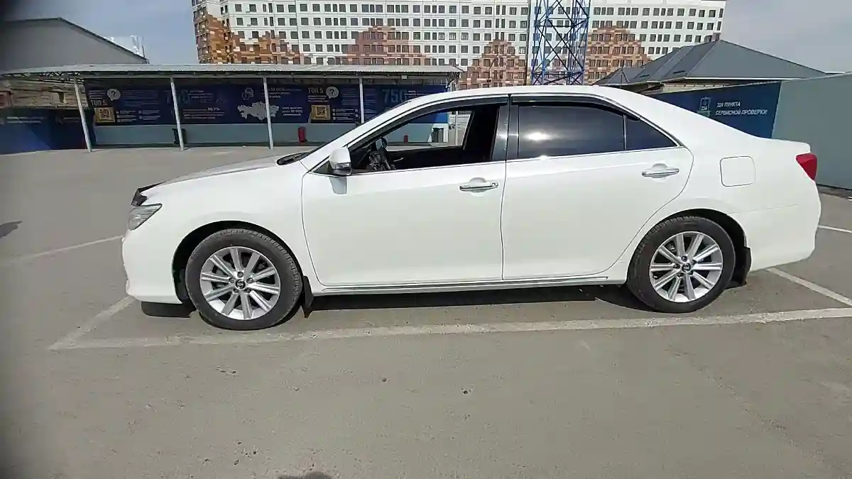 Toyota Camry 2011 года за 9 500 000 тг. в Шымкент