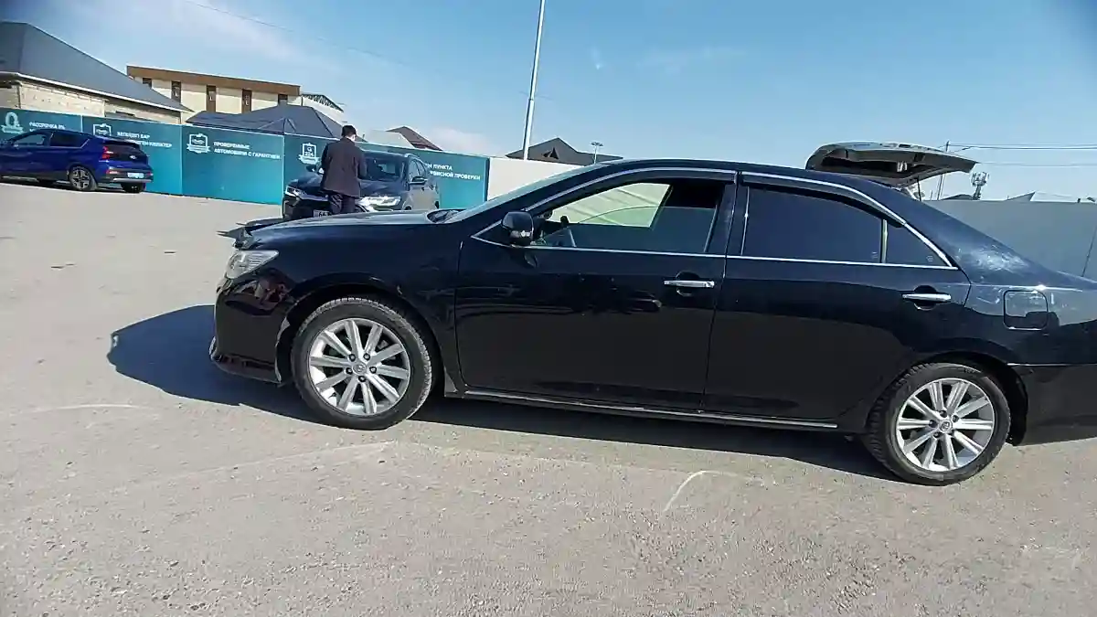 Toyota Camry 2011 года за 9 500 000 тг. в Шымкент