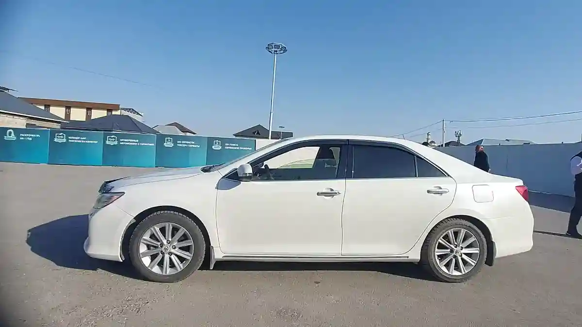 Toyota Camry 2012 года за 8 800 000 тг. в Шымкент