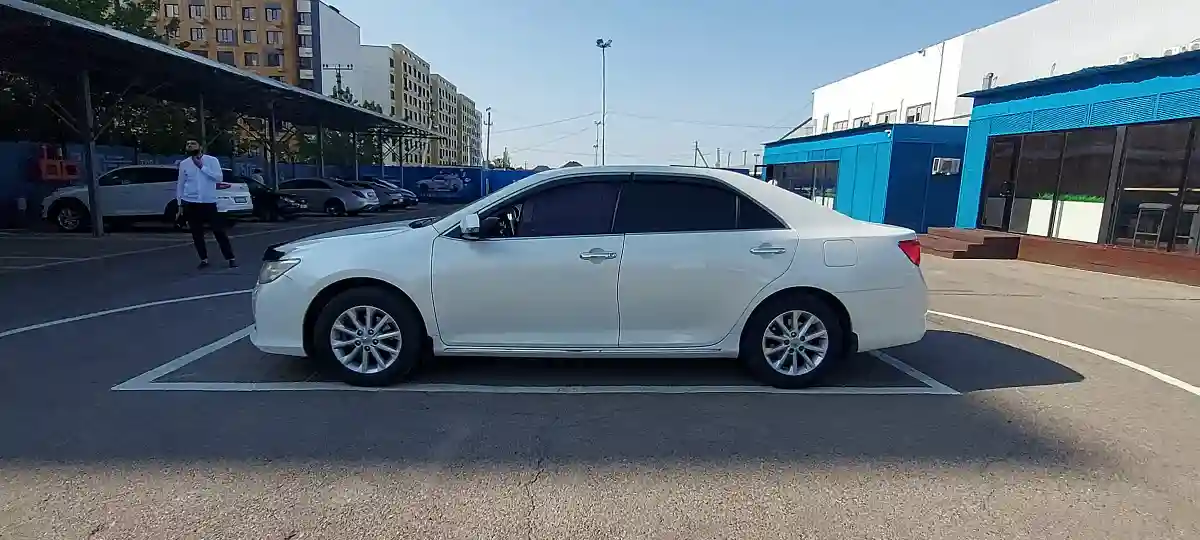 Toyota Camry 2012 года за 10 500 000 тг. в Алматы