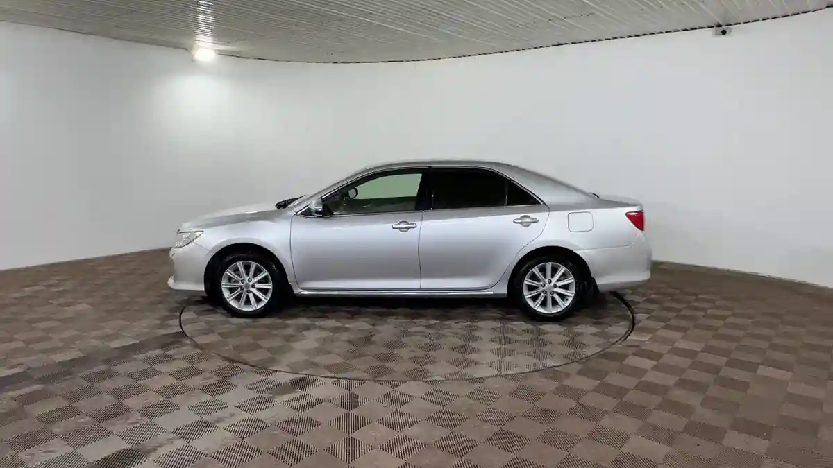 Toyota Camry 2012 года за 9 990 000 тг. в Шымкент