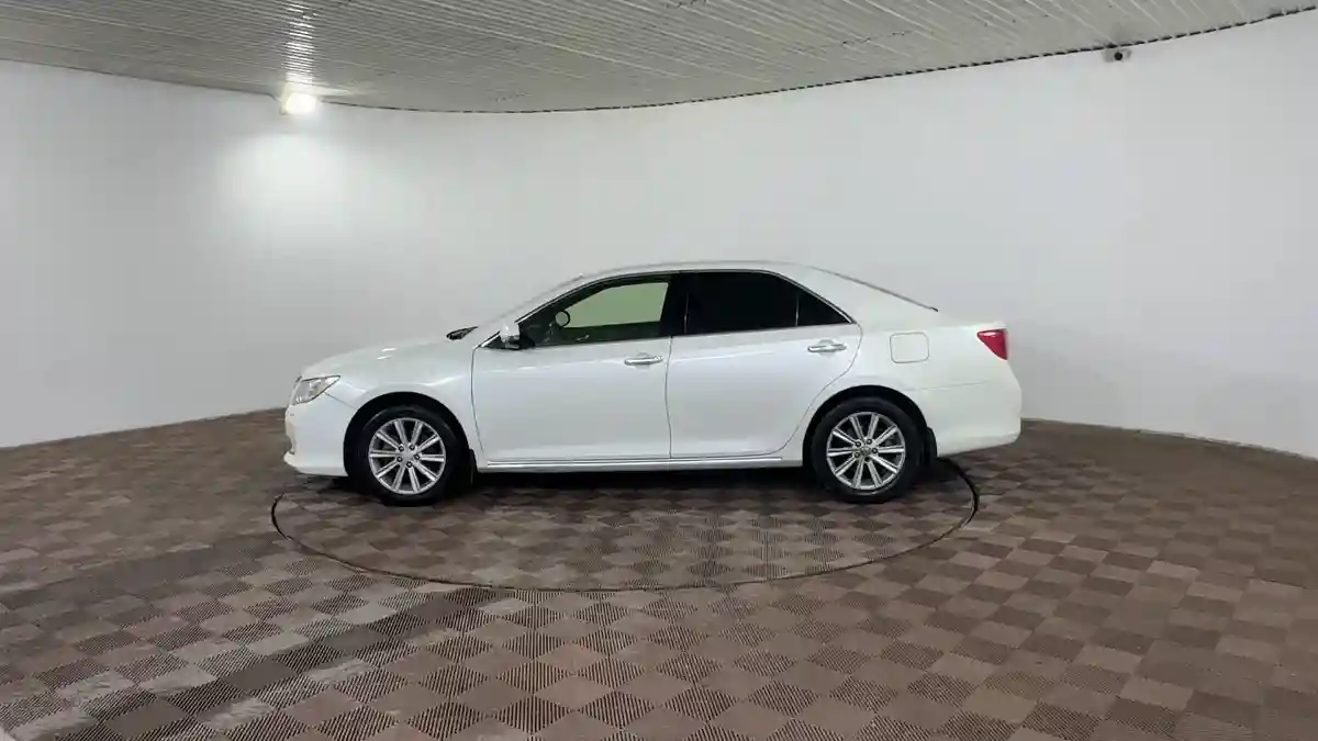 Toyota Camry 2012 года за 9 490 000 тг. в Шымкент