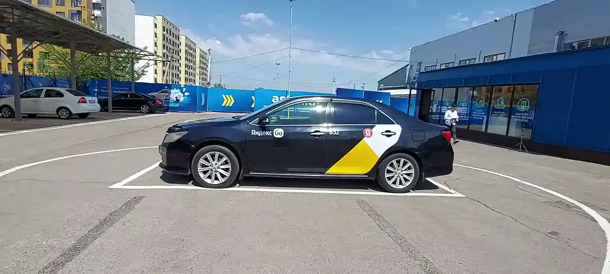 Toyota Camry 2012 года за 9 000 000 тг. в Алматы