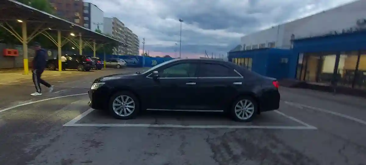 Toyota Camry 2011 года за 9 000 000 тг. в Алматы
