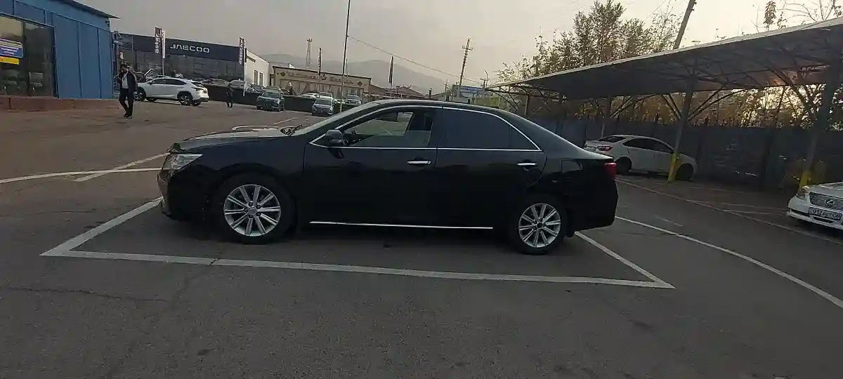 Toyota Camry 2011 года за 8 000 000 тг. в Алматы