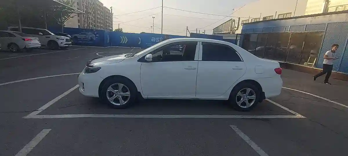 Toyota Corolla 2013 года за 6 000 000 тг. в Алматы