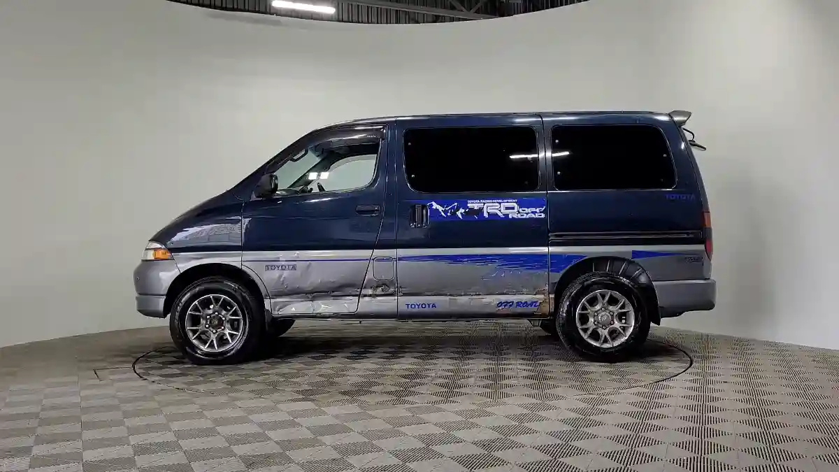 Toyota Granvia 1995 года за 3 190 000 тг. в Алматы