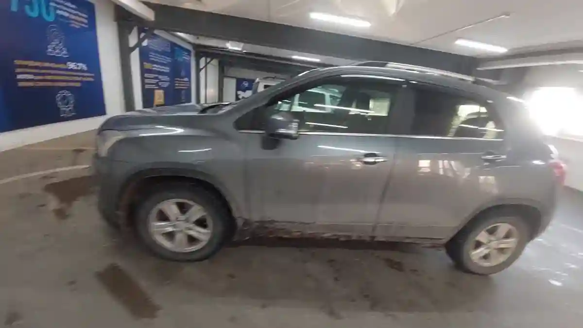 Chevrolet Tracker 2014 года за 5 000 000 тг. в Астана