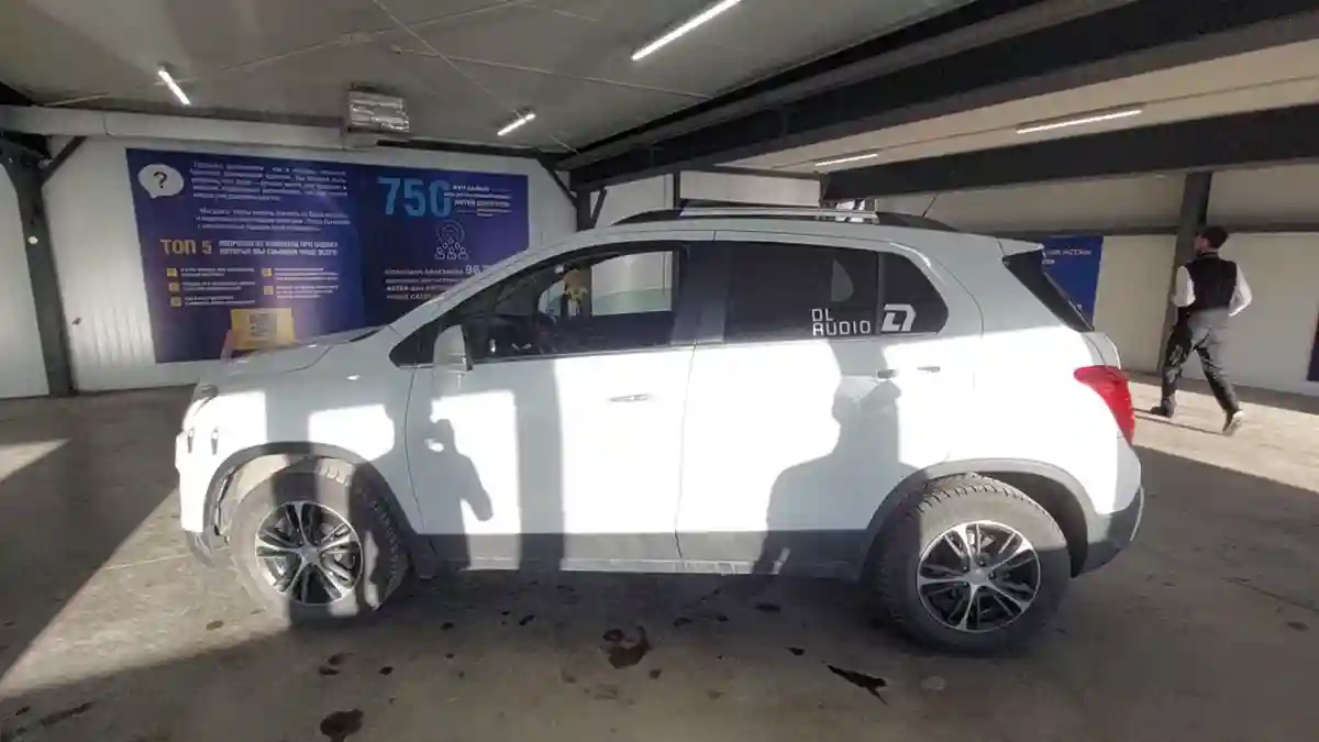 Chevrolet Tracker 2014 года за 5 000 000 тг. в Астана