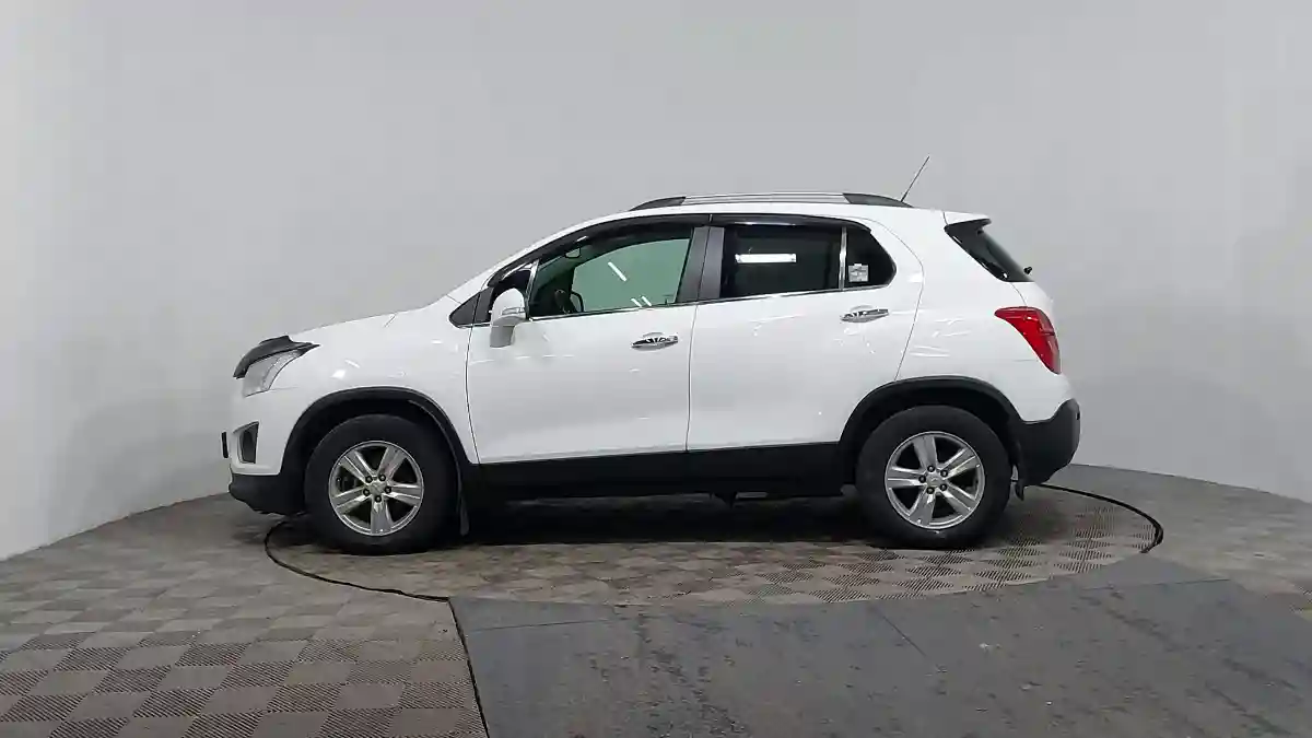 Chevrolet Tracker 2014 года за 6 000 000 тг. в Астана