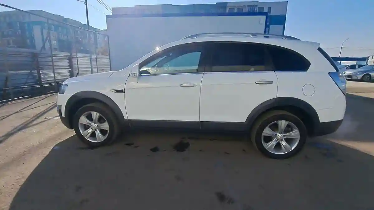 Chevrolet Captiva 2012 года за 6 990 000 тг. в Алматы