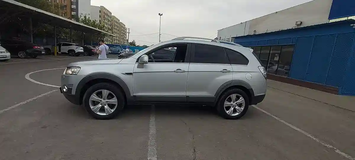 Chevrolet Captiva 2013 года за 7 300 000 тг. в Алматы