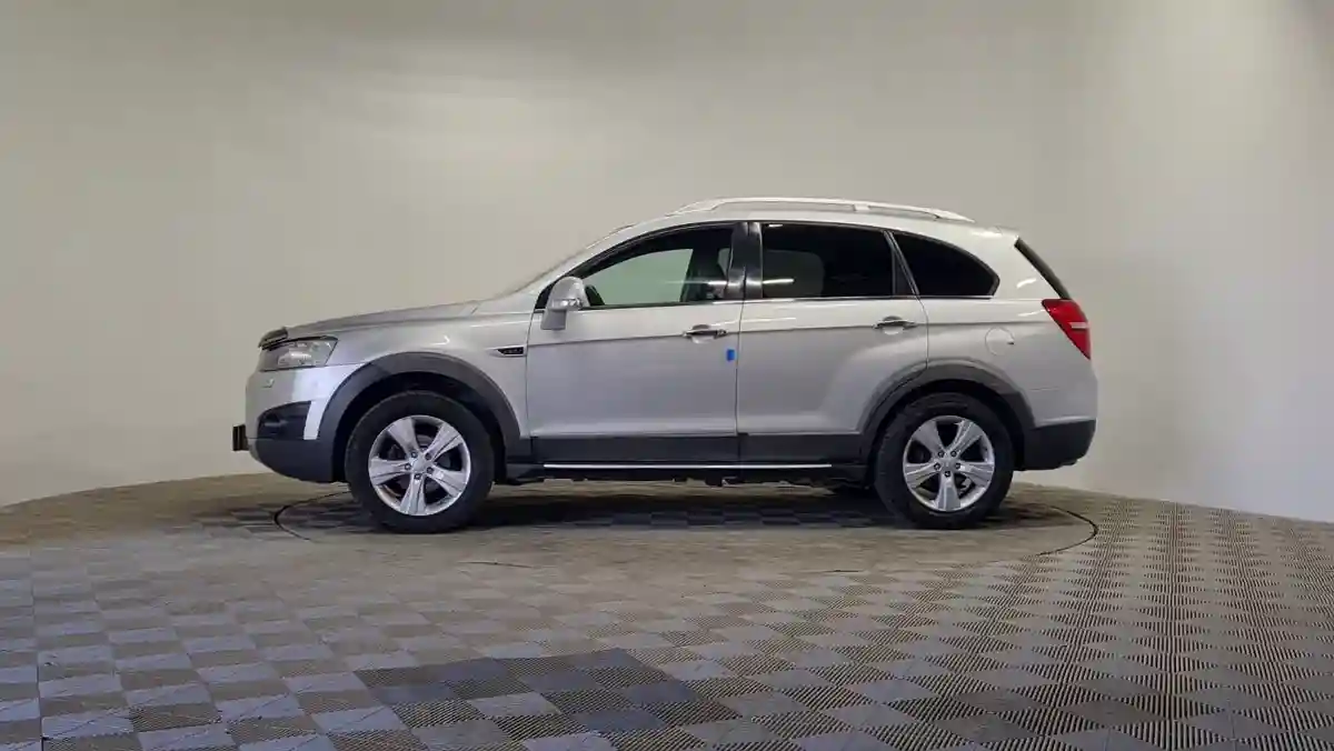 Chevrolet Captiva 2013 года за 7 400 000 тг. в Алматы