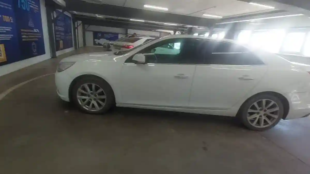 Chevrolet Malibu 2013 года за 6 000 000 тг. в Астана