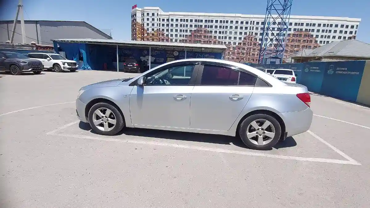 Chevrolet Cruze 2011 года за 4 000 000 тг. в Шымкент