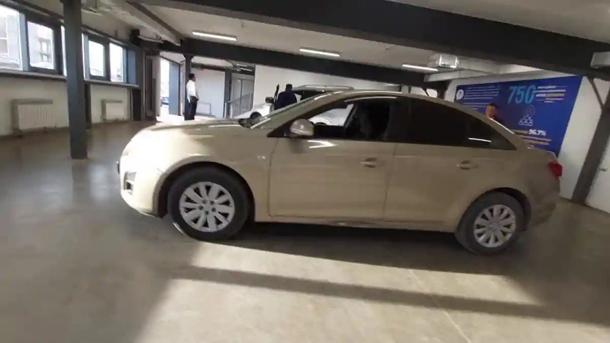 Chevrolet Cruze 2013 года за 4 000 000 тг. в Астана