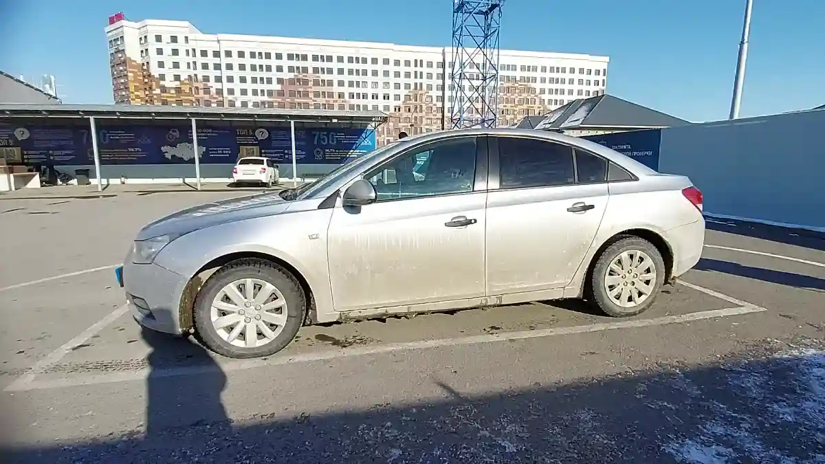 Chevrolet Cruze 2011 года за 3 800 000 тг. в Шымкент