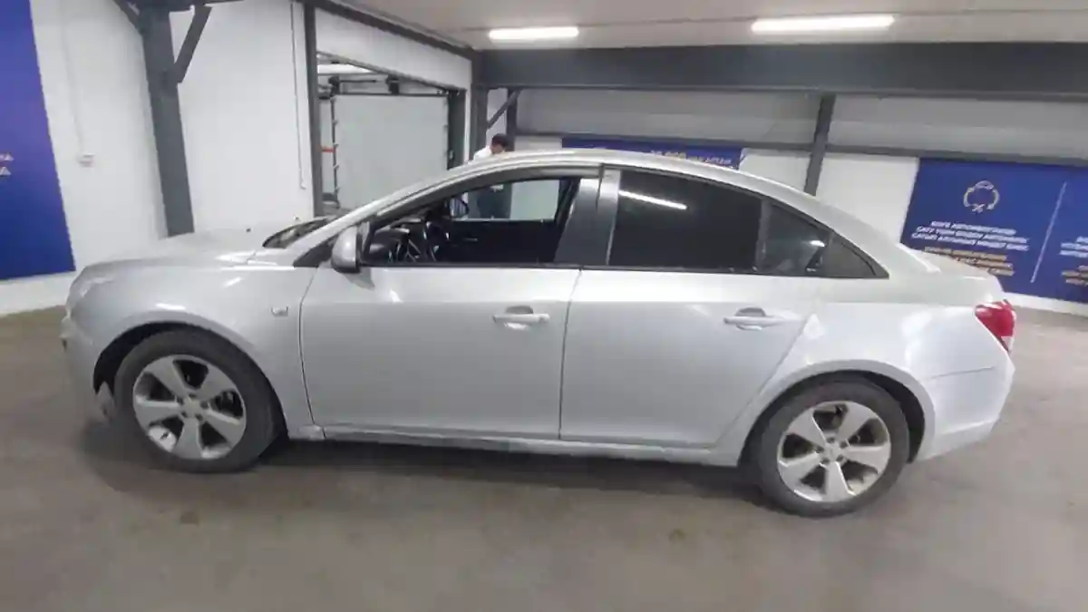 Chevrolet Cruze 2013 года за 2 100 000 тг. в Астана