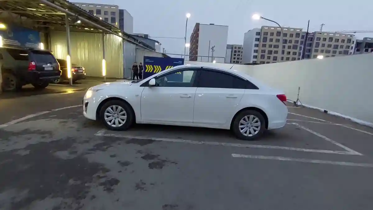 Chevrolet Cruze 2013 года за 3 800 000 тг. в Алматы