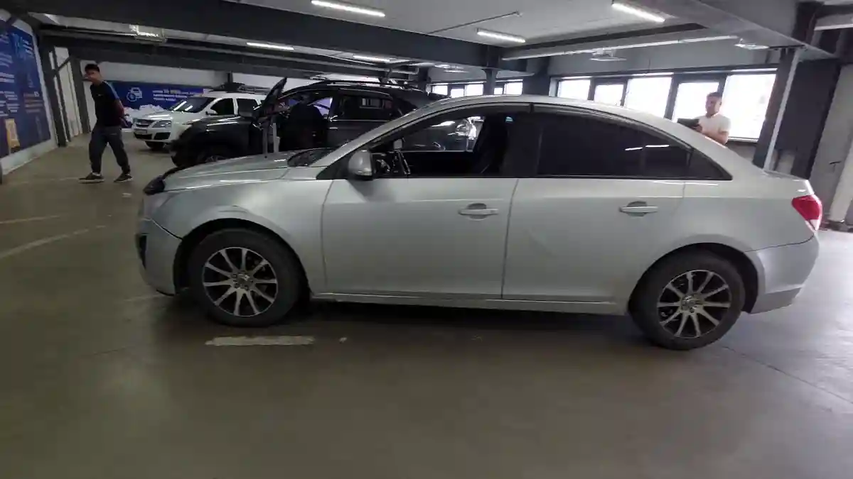 Chevrolet Cruze 2014 года за 3 500 000 тг. в Астана