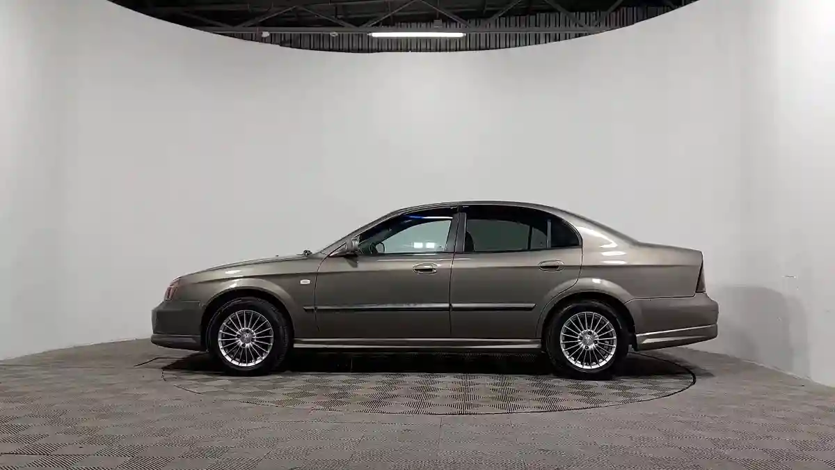 Chevrolet Evanda 2005 года за 2 190 000 тг. в Алматы