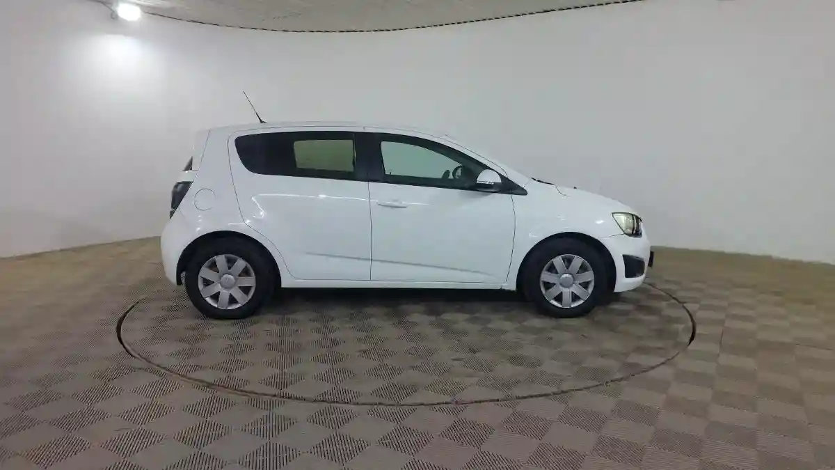 Chevrolet Aveo 2013 года за 3 490 000 тг. в Шымкент