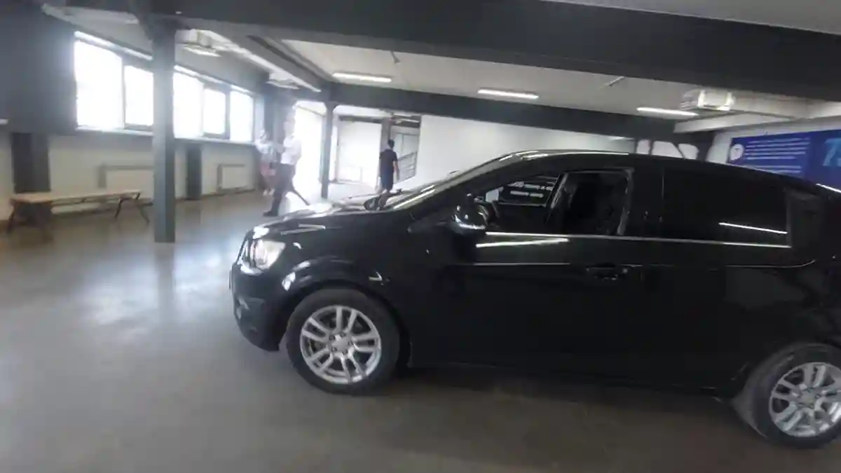 Chevrolet Aveo 2013 года за 4 000 000 тг. в Астана