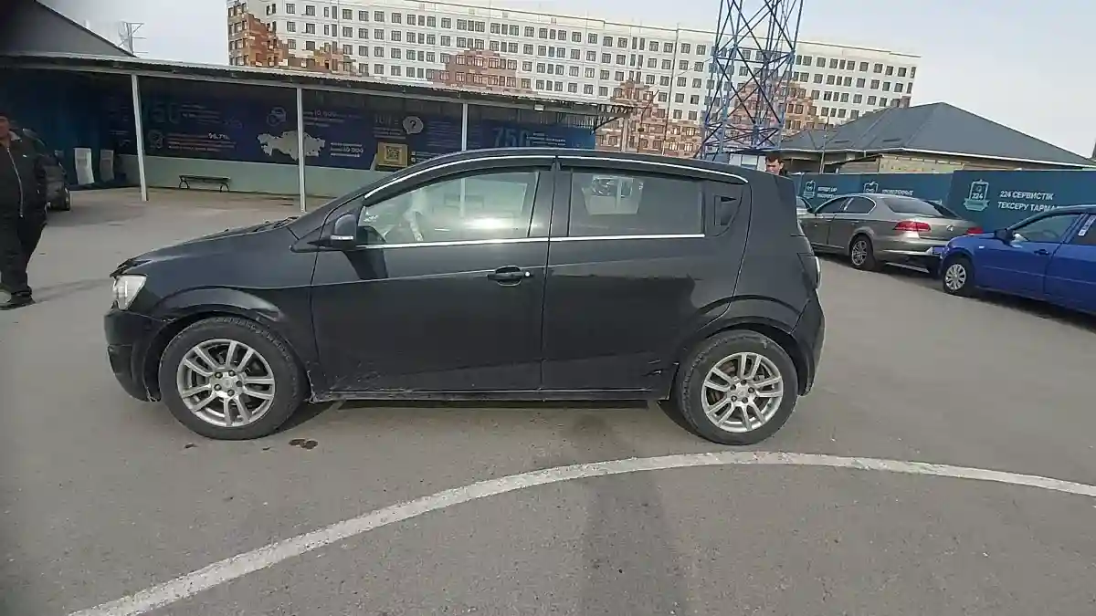 Chevrolet Aveo 2014 года за 4 500 000 тг. в Шымкент