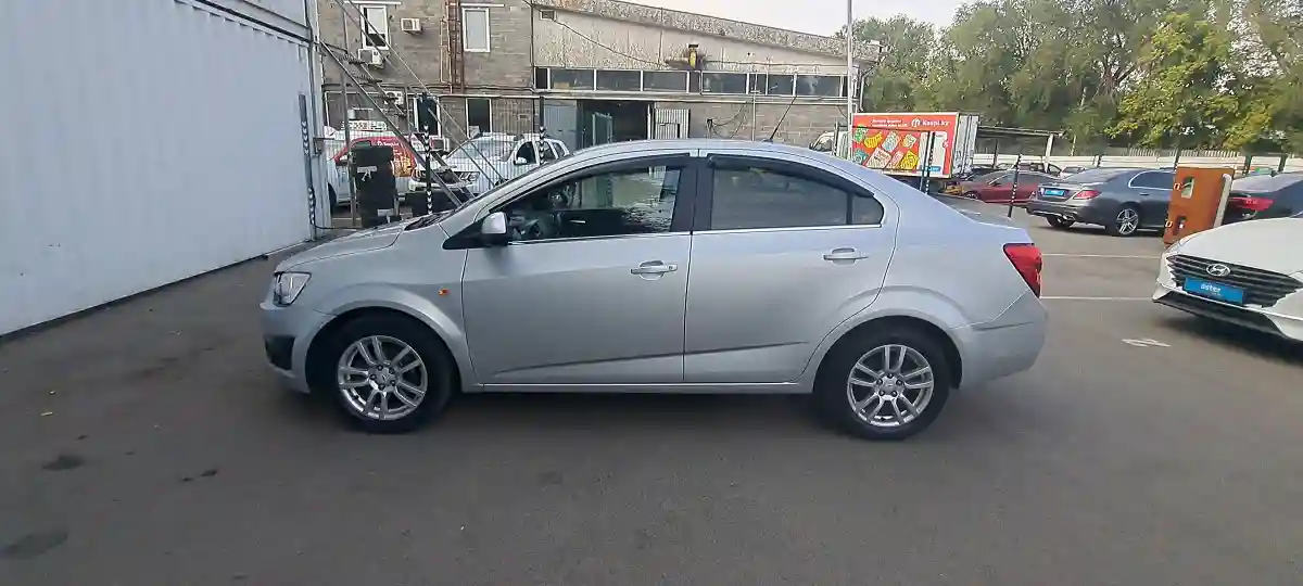 Chevrolet Aveo 2013 года за 3 290 000 тг. в Алматы